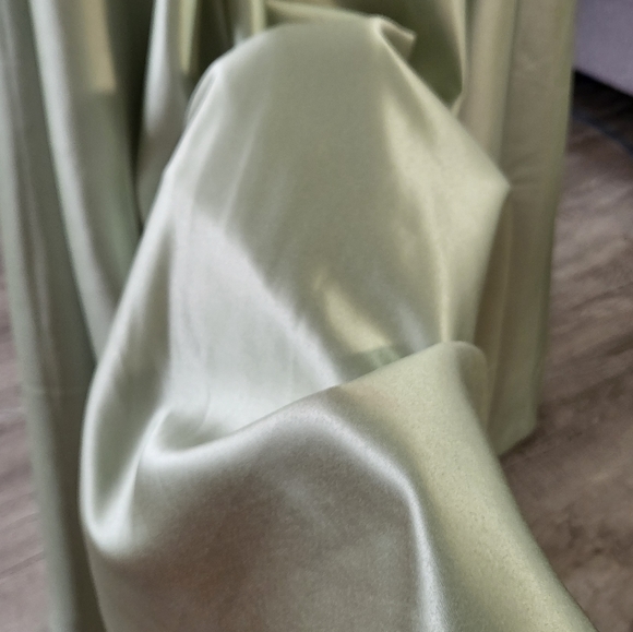 Wedding/Prom Dress - Picture 3 of 13